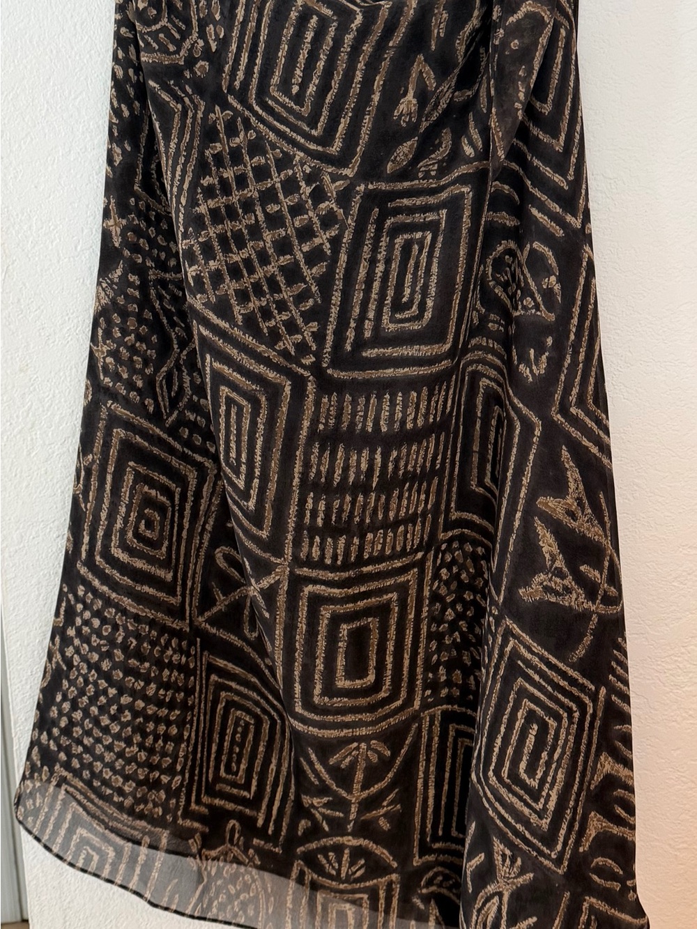 Lauren Ralph Lauren Black and Brown Asymmetrical Skirt 100% silk - Picture 3 of 4